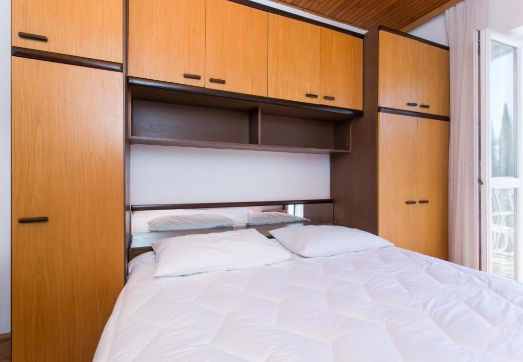 Apartments Anka ตริสเตโน ภายนอก รูปภาพ