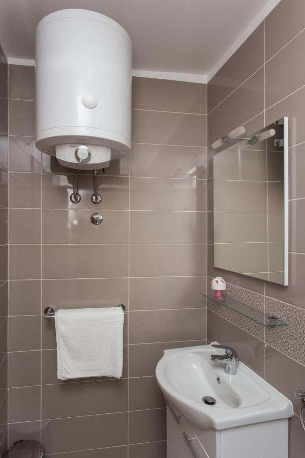 Apartments Anka ตริสเตโน ภายนอก รูปภาพ